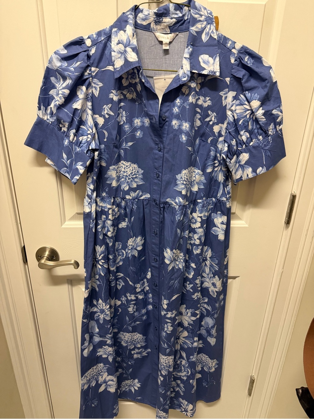 crown & ivy Blue Floral Button-Front Midi Dress